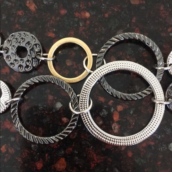 Lia Sophia Necklace in mixed metals. NWT’s - Picture 4 of 6